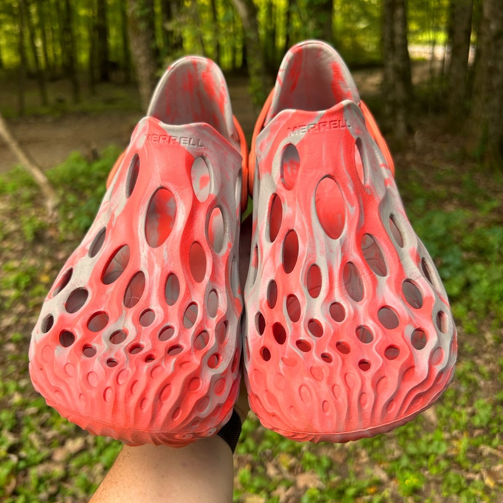 Women’s size 10 coral & gray Merrell hydro mocs